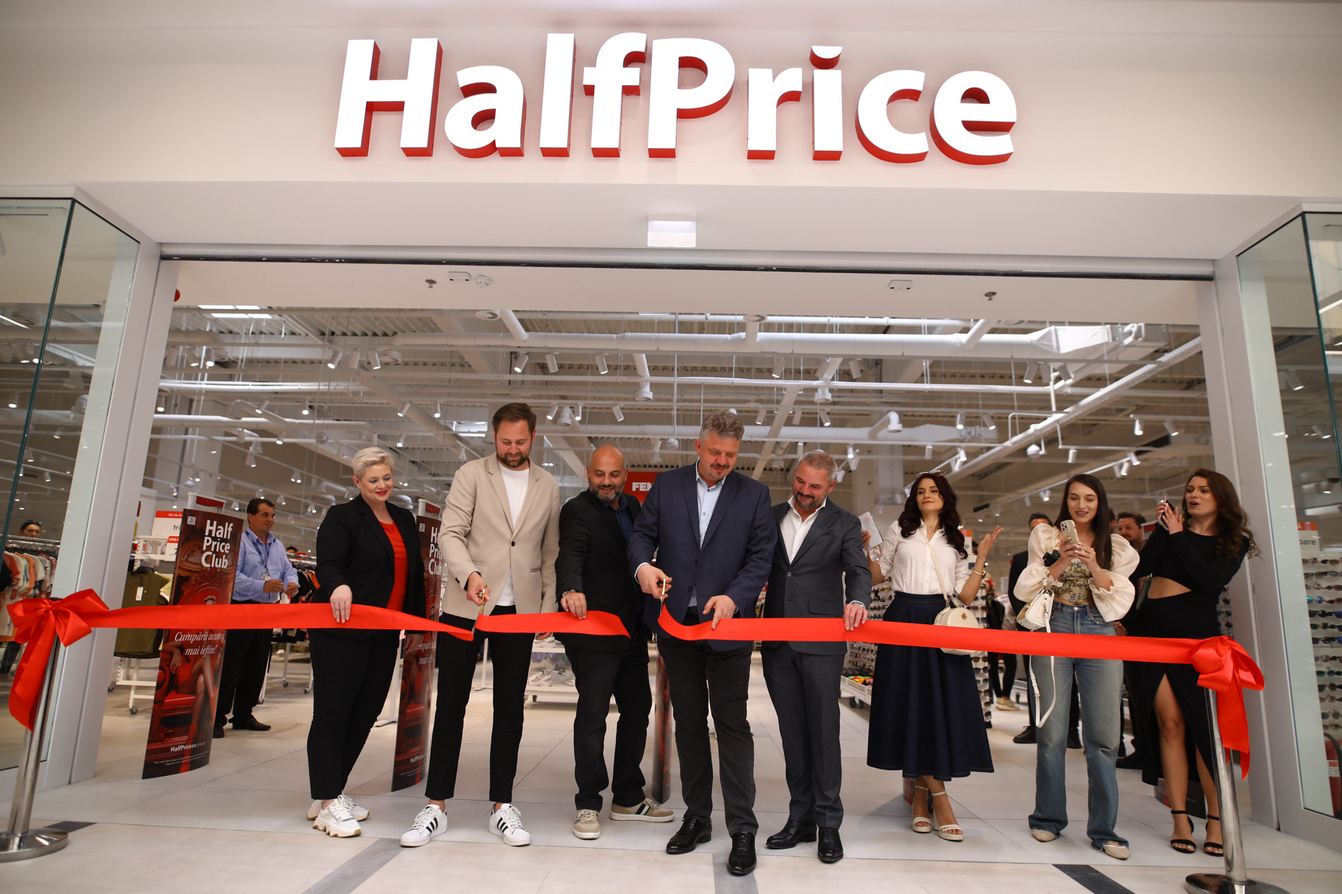 Inaugurare HalfPrice_PlazaM Targu Mures_30 aprilie