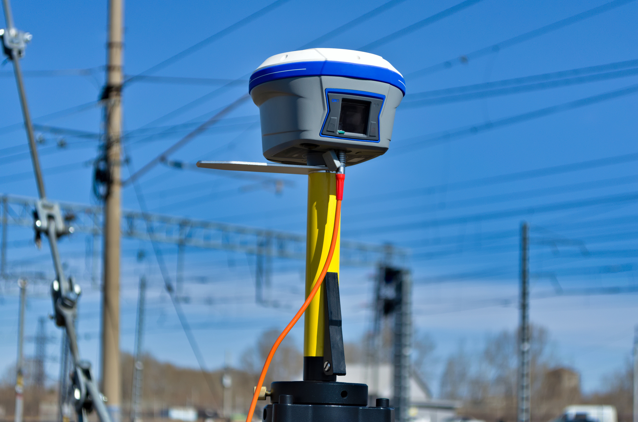 Geodetic GNSS receiver - base station at rail station